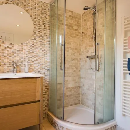 Apartment En Place De La Bourse *