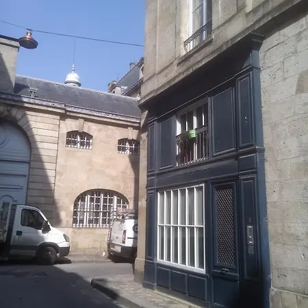En Place De La Bourse Bordeaux